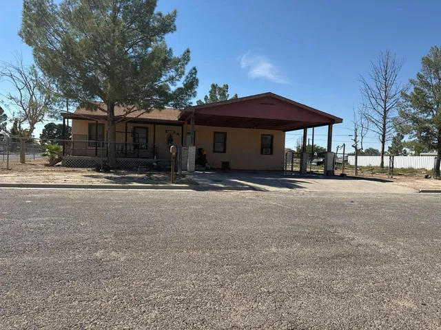 1119 S  Hickory St, Pecos, TX 79772