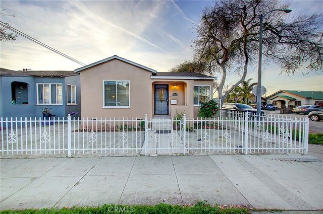 1675 Gundry Ave, Long Beach, CA 90813