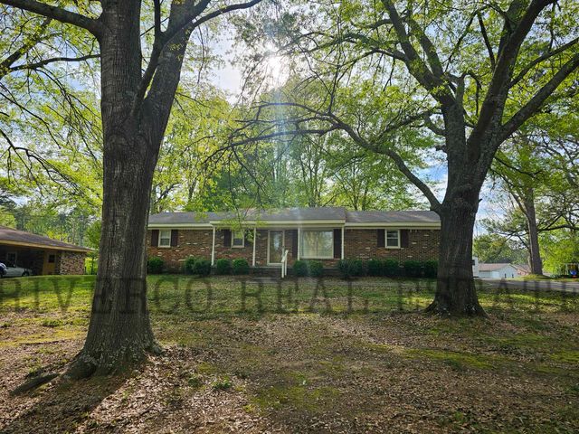 803 City Lake Dr, Russellville, AL 35653