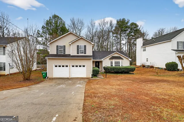 2420 Briar Knoll Rd, Lithonia, GA 30058