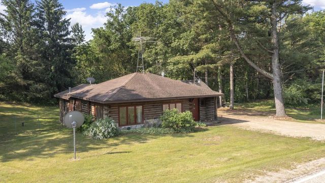 W5505 COUNTY ROAD H, Wild Rose, WI 54984