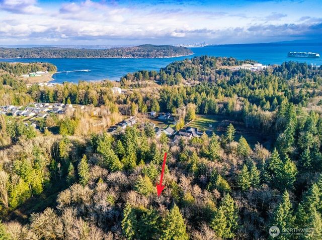 9 Nevada E, Pt Orchard, WA 98366