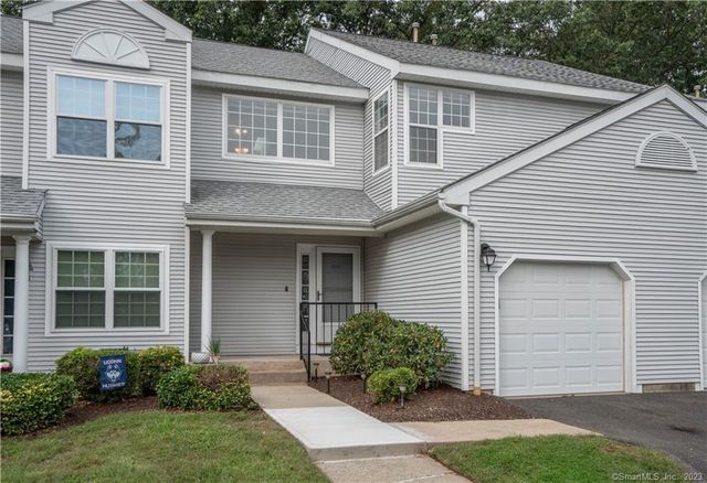 402 The Mews #402, Rocky Hill, CT 06067