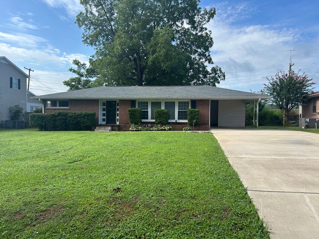 910 Tyler Ave, Muscle Shoals, AL 35661