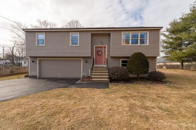 14 Cottage St #B, Pepperell, MA 01463