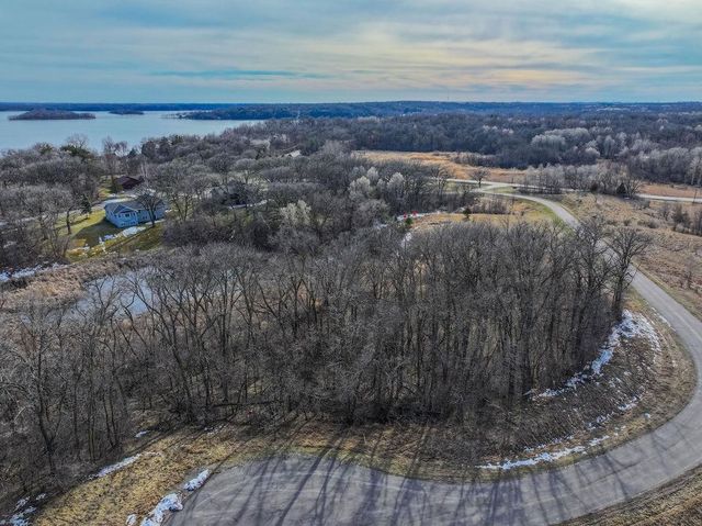 28653 Clarence Ct, Paynesville, MN 56362