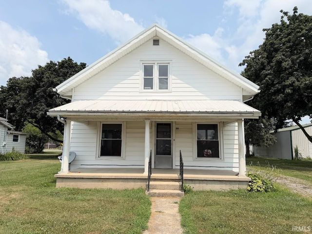 211 W  North St, Royal Center, IN 46978
