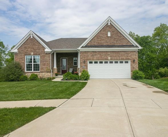 6114 Old Forest Dr, Maineville, OH 45039