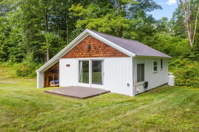 288 River Road, East Ryegate, VT 05042