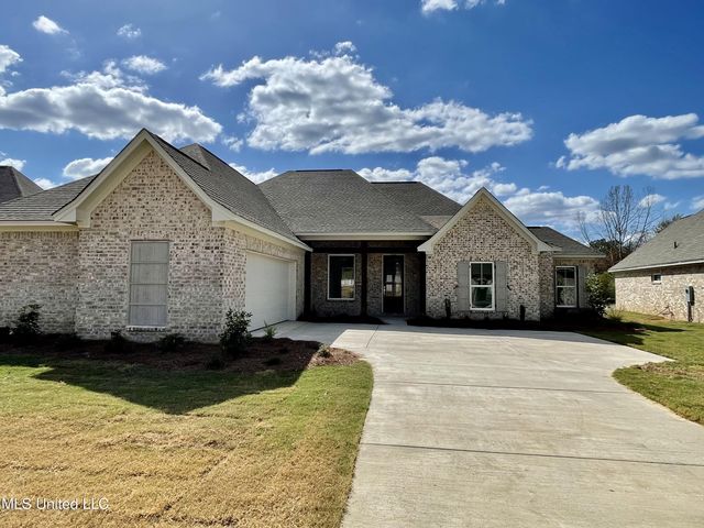 108 Waverly Dr, Florence, MS 39073