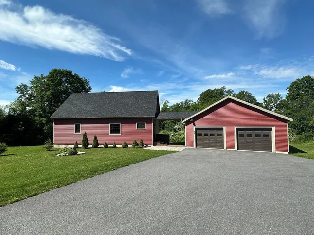 36 Senna Lane, Hinesburg, VT 05461