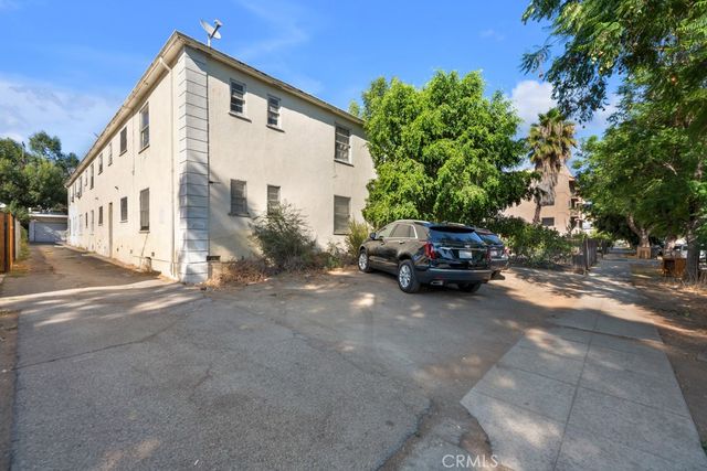 14153 Sylvan St, Van Nuys, CA 91401