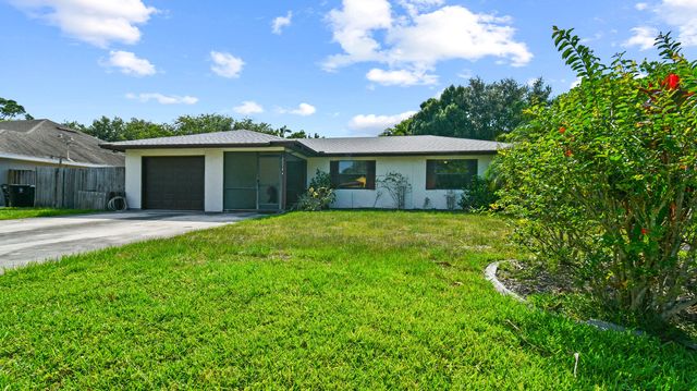 2374 SE Marseille St, Port Saint Lucie, FL 34952