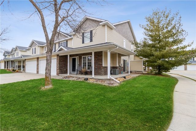 2750 NW 155th St, Clive, IA 50325