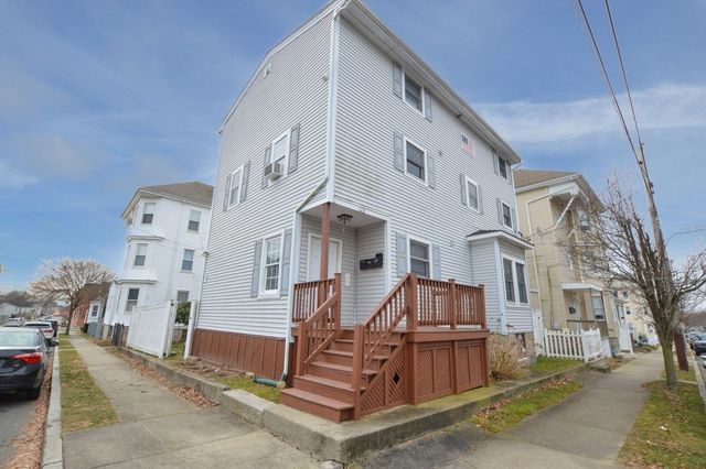 116 Sycamore St, New Bedford, MA 02740