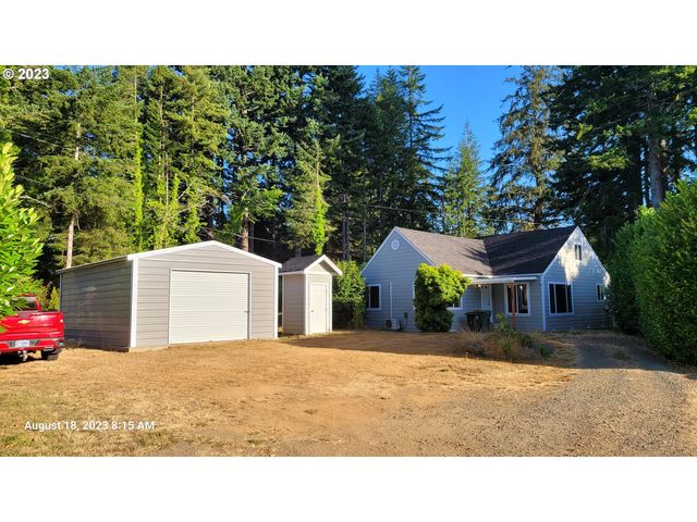 5609 Canary Rd, Florence, OR 97439