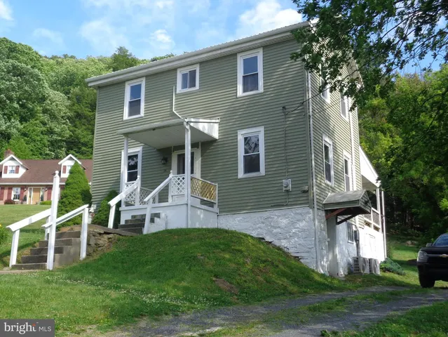 24 Fawn Rd, Reedsville, PA 17084