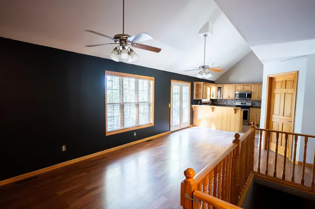 21620 County Road 232, Hermitage, MO 65668