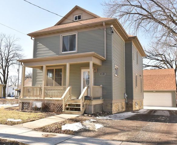 706 South 9th STREET, Watertown, WI 53094