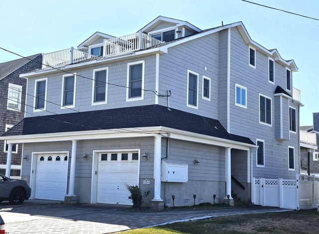 26 54th St, Sea Isle City, NJ 08243