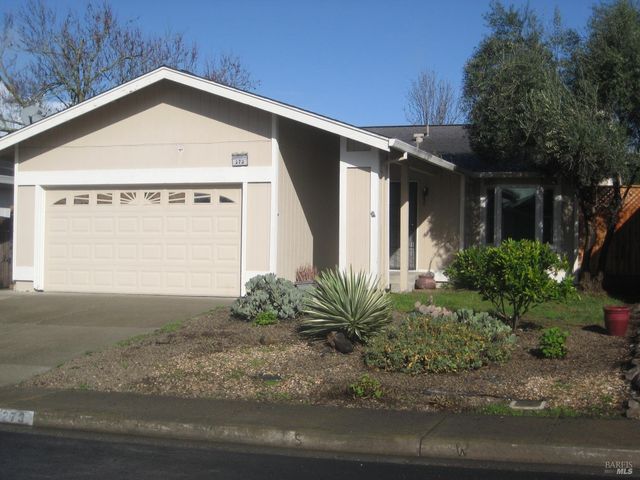 273 Kiva Pl, Santa Rosa, CA 95403