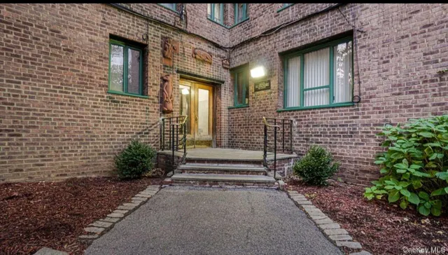 2075 ST. RAYMOND AVENUE Avenue #6G, Bronx, NY 10462