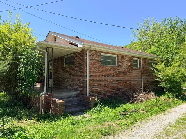 329 Highway 522, Baxter, KY 40806