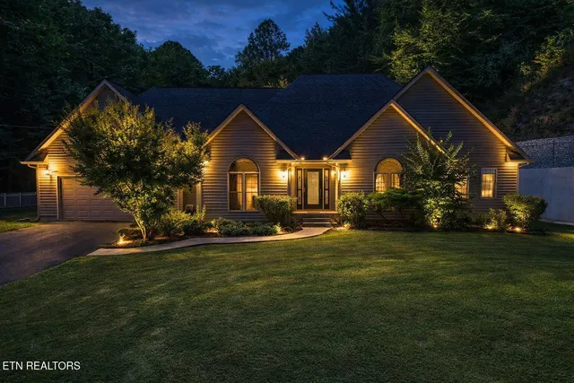 239 Sulphur Springs Rd, Helton, KY 40840