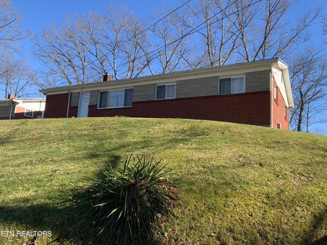 135 Highpoint Rd, Middlesboro, KY 40965