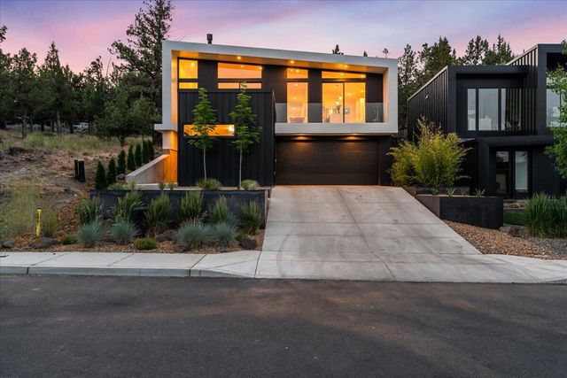 1464 Ogden Ave, Bend, OR 97703
