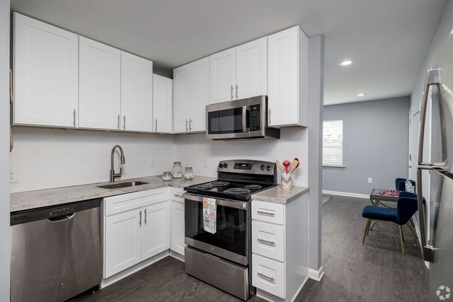 514 Bridge Ave #C08, Forest Park, GA 30297