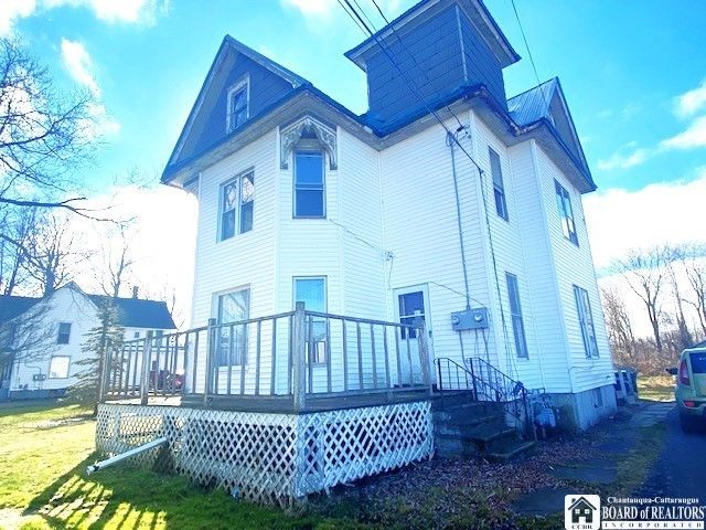 96 Central Ave, Brocton, NY 14716
