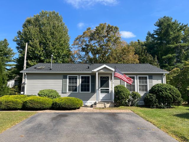 27 Brookside Drive, Southington, CT 06489