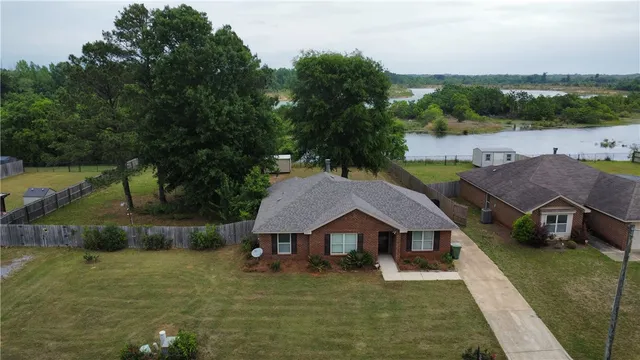 1300 Pondcypress Dr, Montgomery, AL 36117
