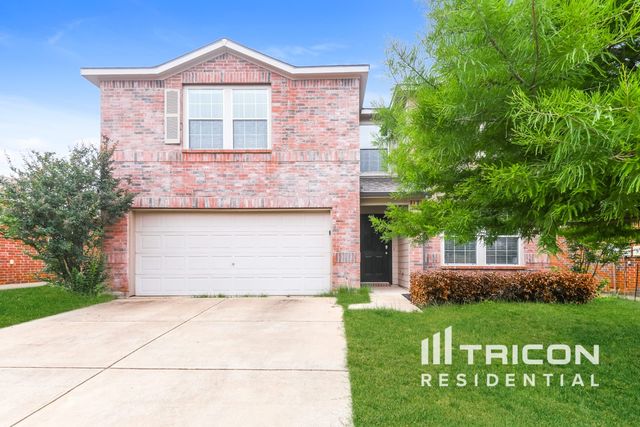 9208 Goldenview Dr, Fort Worth, TX 76244