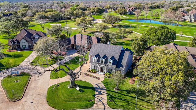 4703 Wentworth Dr, Weston Lakes, TX 77441