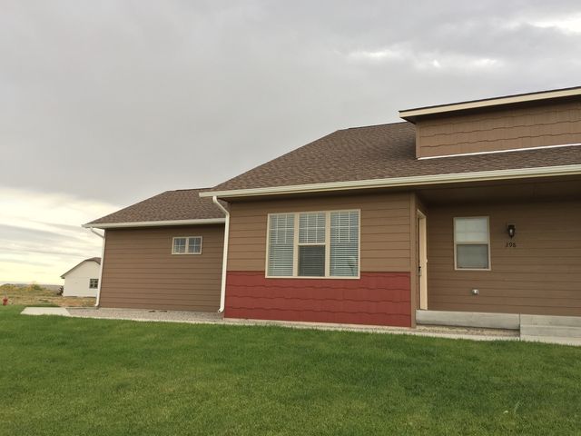 138 Central Ave, South Heart, ND 58655