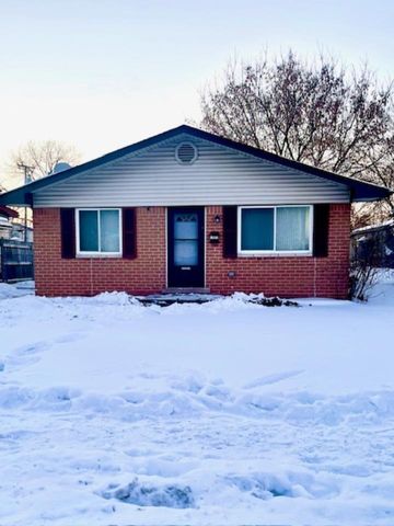 28059 Schram St, Roseville, MI 48066