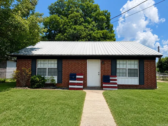 315 Howard St, Paragould, AR 72450