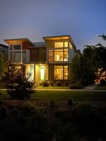 912 Half Measures Dr, Longmont, CO 80504
