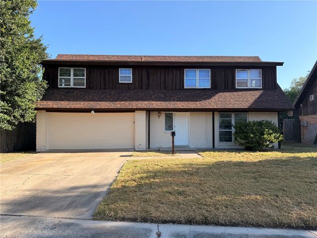 736 W  Borden St, Sinton, TX 78387
