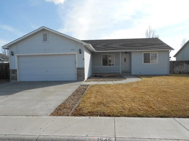 1545 Peregrine Dr, Mountain Home, ID 83647