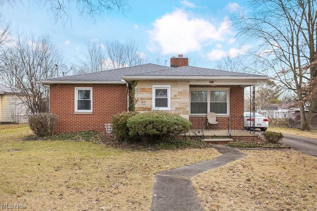 365 S  Pleasant St, Oberlin, OH 44074