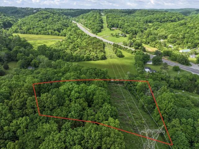 2196 Baker Station Rd, Goodlettsville, TN 37072