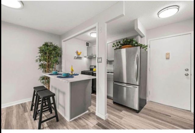 2500 N  Van Dorn St, Alexandria, VA 22302