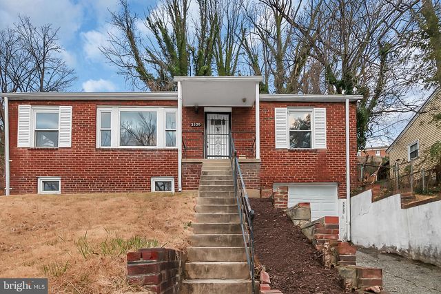 3520 28th Pkwy, Temple Hills, MD 20748