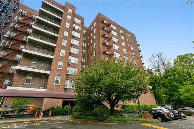 245 Rumsey Road UNIT 2D, Yonkers, NY 10701