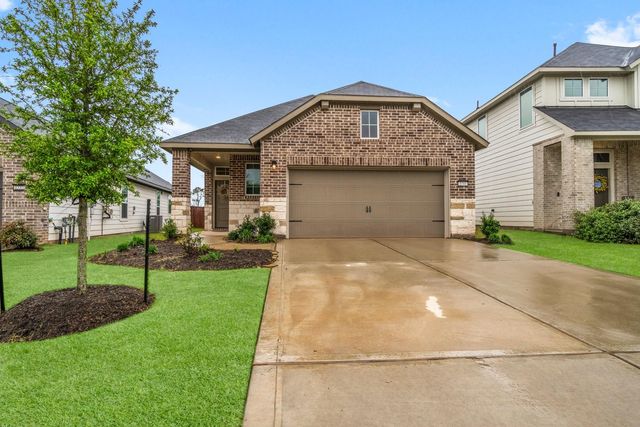 2741 Bluebonnet Ridge Dr, Conroe, TX 77304