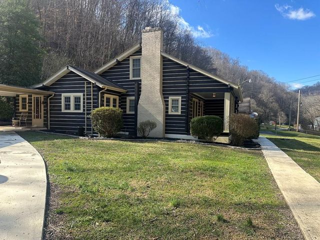 822 Chloe Rd, Pikeville, KY 41501
