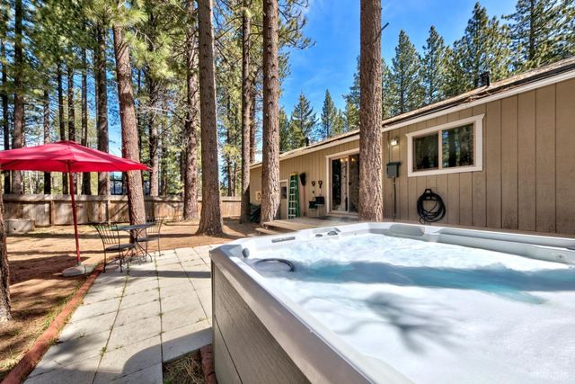 1332 Meadow Crest Dr, South Lake Tahoe, CA 96150